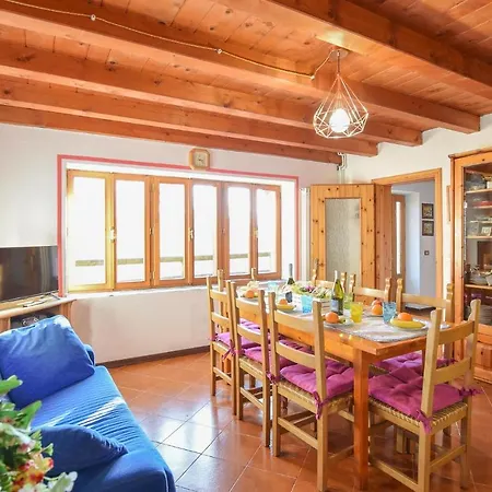 Holiday home 2 Bedroom Lovely In Zorzoi