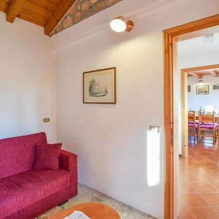 2 Bedroom Lovely In Zorzoi Ferienhaus *